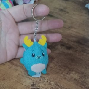 Pikmi Pops Surprise Scented Plushie beanie keychain